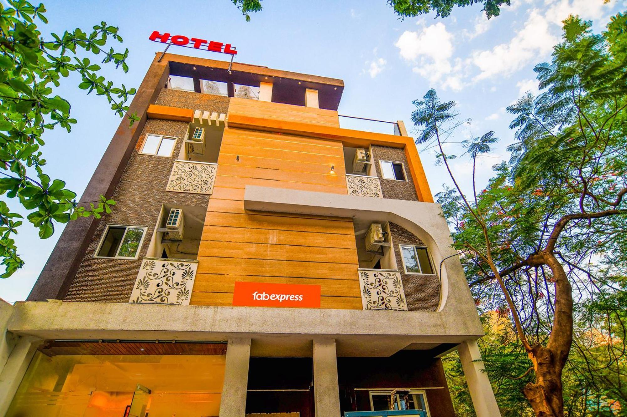 Hotel O Regal Индаур Экстерьер фото