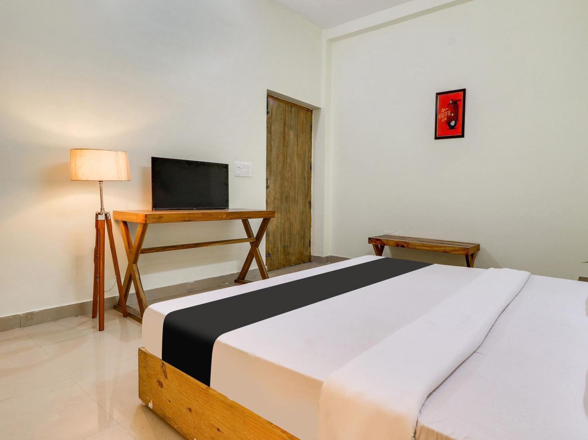 Hotel O Regal Индаур Экстерьер фото