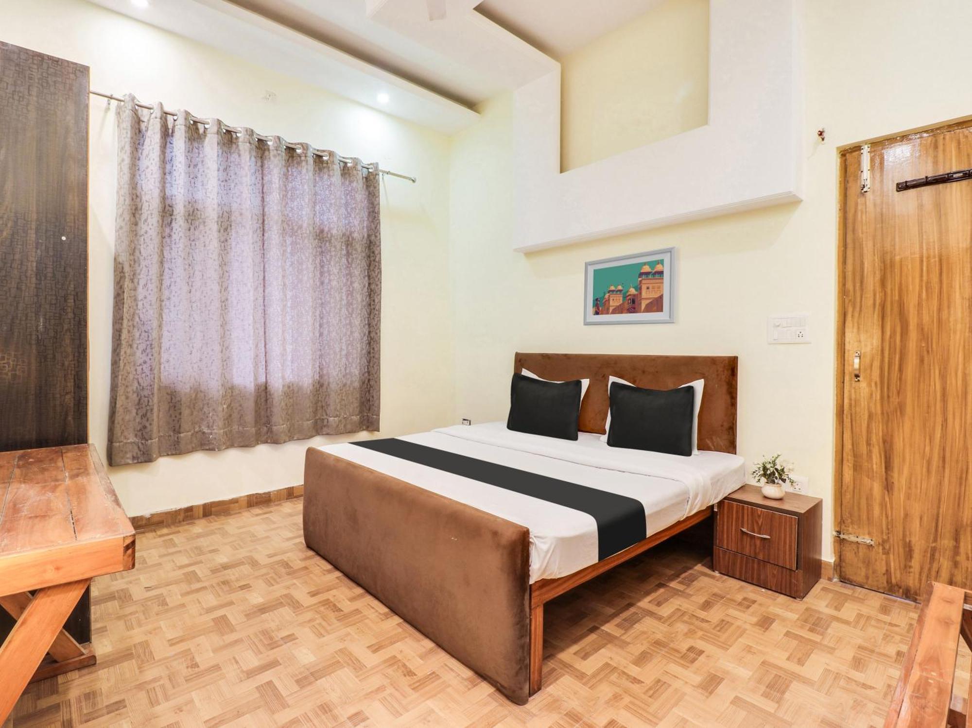 Hotel O Regal Индаур Экстерьер фото