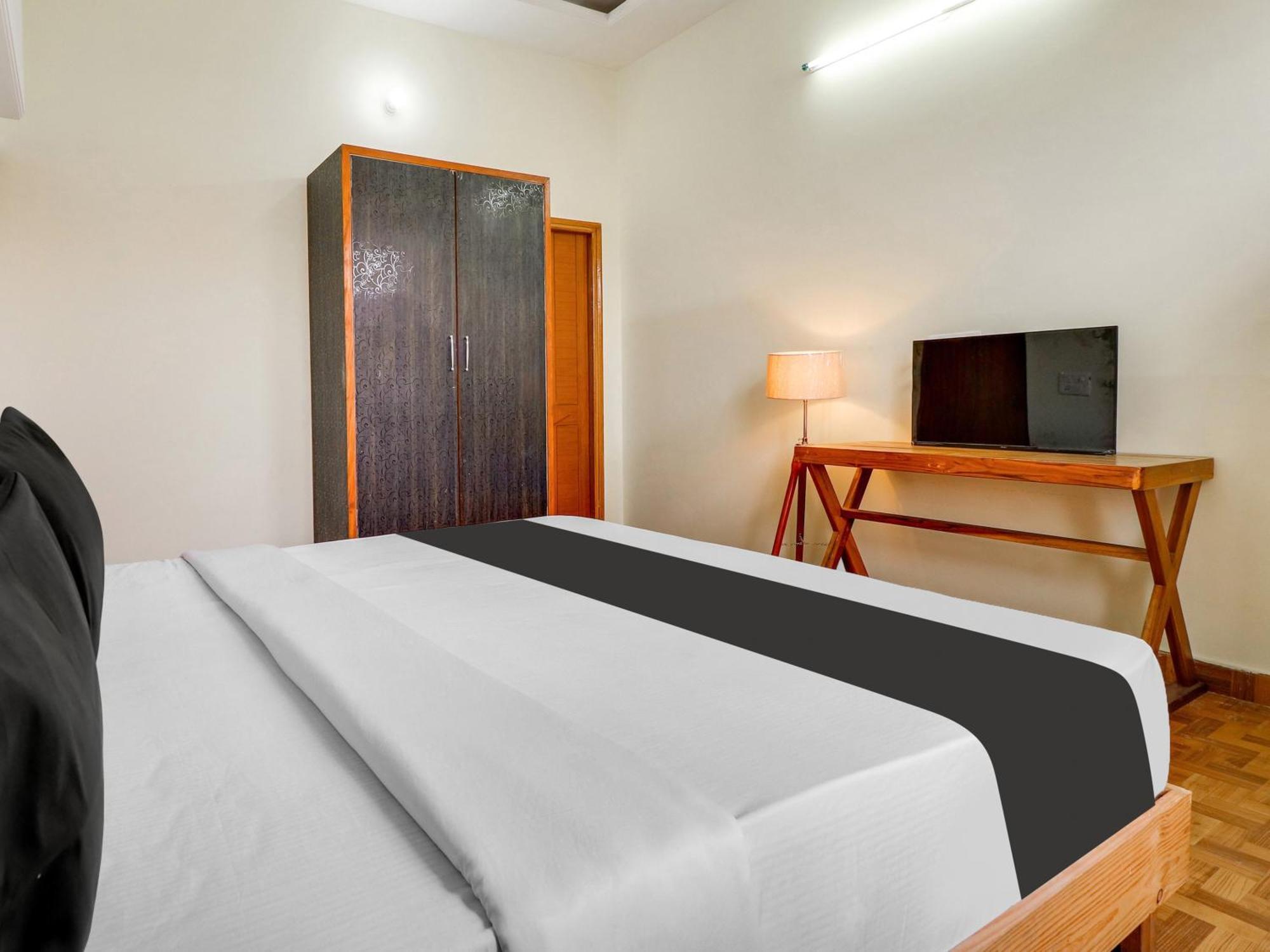 Hotel O Regal Индаур Экстерьер фото